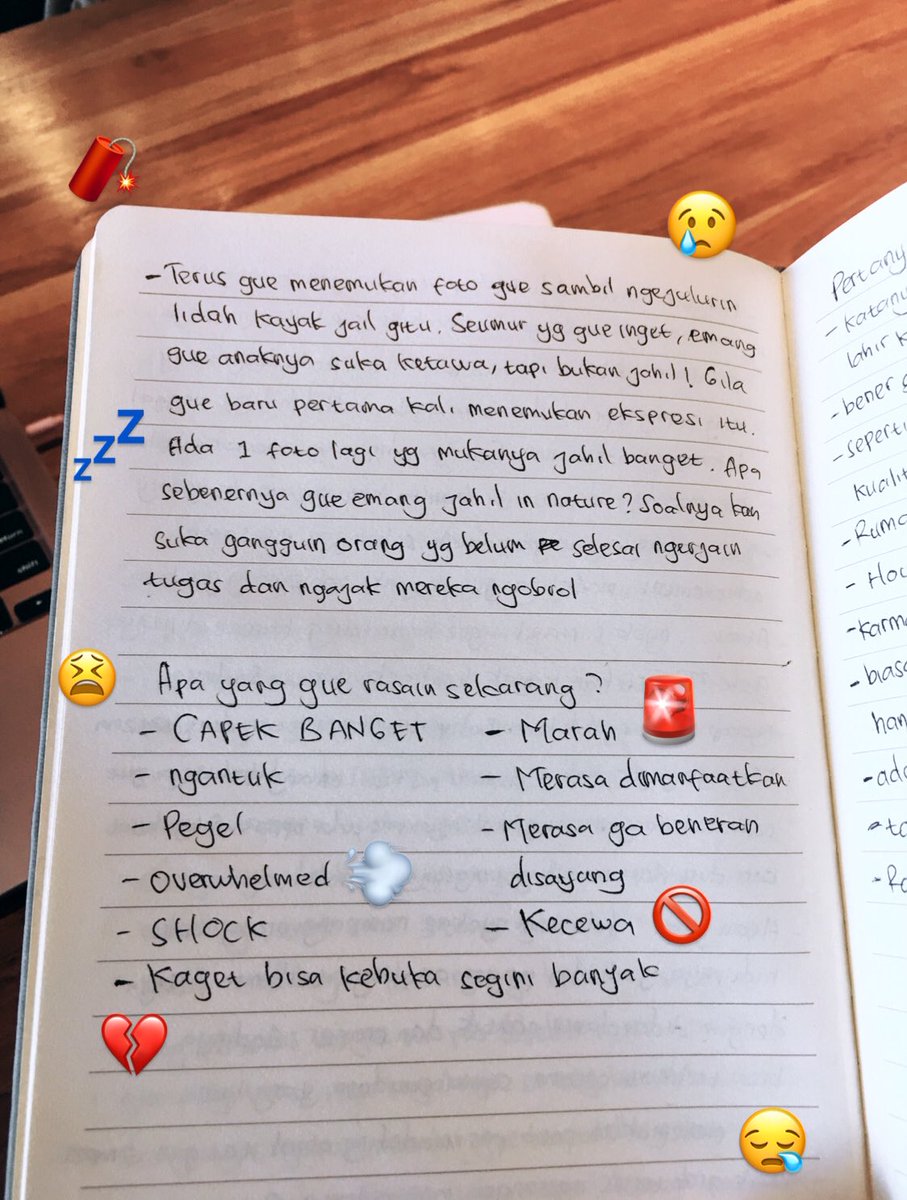 dinikopi13's tweet photo. JADI DEWASA ITU BERAT
Makin dewasa makin bingung arah hidup dibawa kemana? Ngerasa ga punya bakat &amp; tujuan?

Kalo lagi lost &amp; stuck, aku suka nulis perasaanku, tapi masih bingung kayak "oke cape tp harus apa?"

Sampe nemu buku ini, SAVE THREAD ini kalian lagi fase adulting deh👇🏻 https://t.co/WOx6IQhU7I