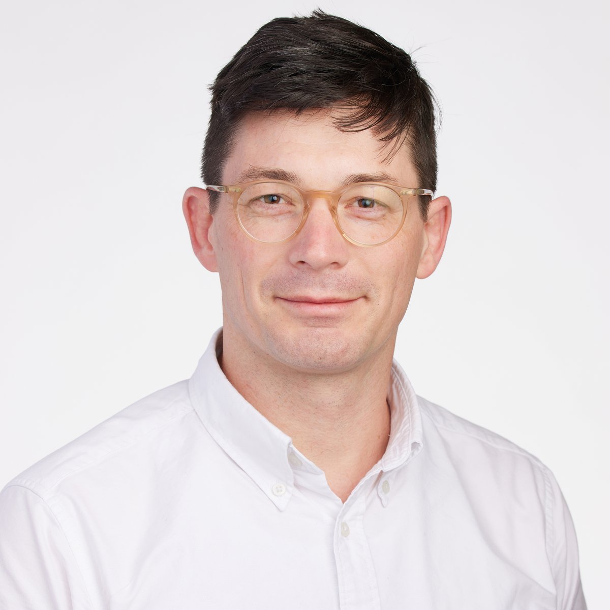 ✨CONGRATULATIONS to Dr Matthew Perkins @glassesmolasses on his appointment to Instructor! Dr Perkins investigates how the brain constructs neural representations of the internal body w/ specific interest in how distinct motivational states emerge from internal organ function.👏