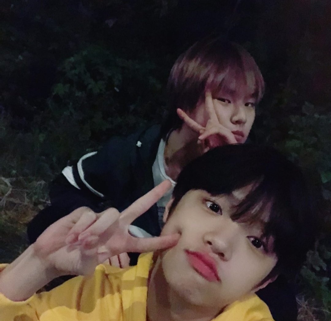 zhouxxxxxxxx's tweet photo. Why are you crying ? 

The reason: 
Dohyon 230722

I'm still the same! X1 didn't disappear!! Thanks to ONE IT, I'm full of happy memories Thank you. 

😭😭 https://t.co/bvHKOFNHYZ