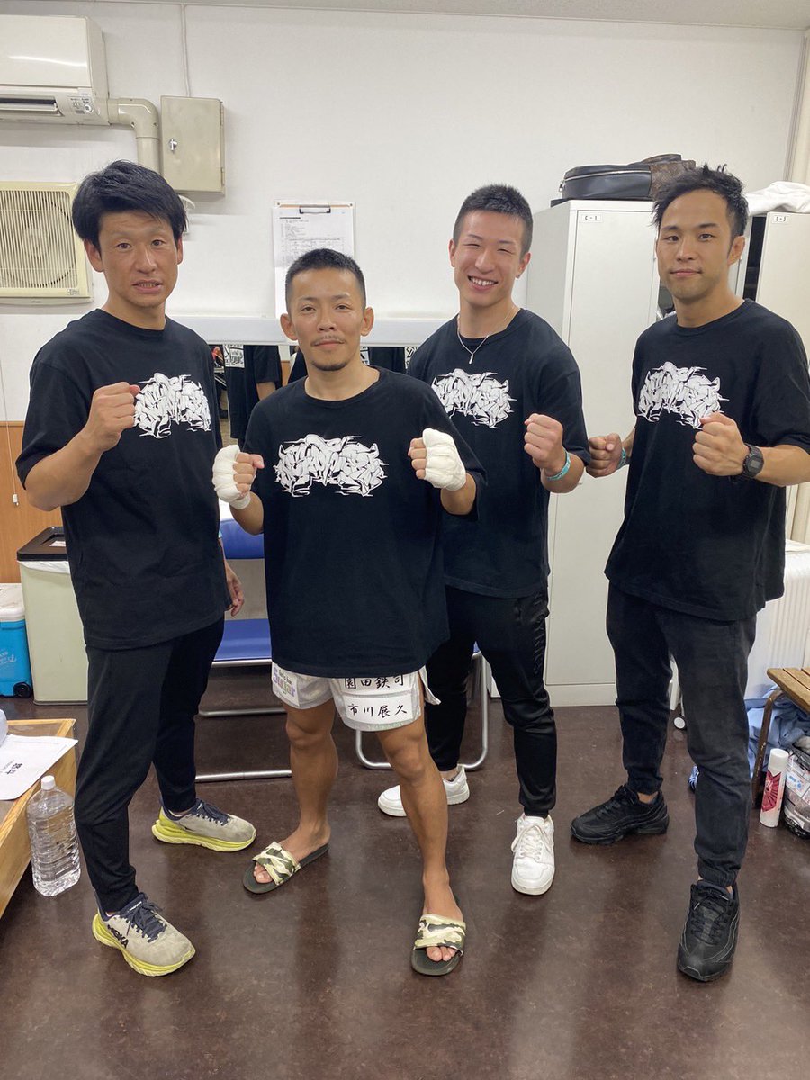 take45op's tweet photo. 悠斗くん衝撃の９秒KO勝ち！

これで町田金子ジムが閉館してから琢磨くん、俺、悠斗くんと３連勝！
ジムは無くなってもチームマチカネは健在！

会長、僕たち頑張ってます！ https://t.co/fiP1NRrlOr