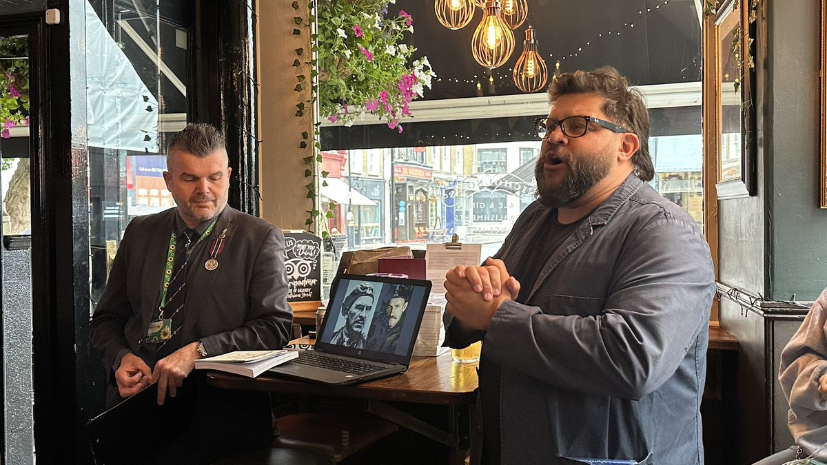 stevedigiphoto's tweet photo. @TheLondonIC1 #abtf underway with @bomber_ant @Professor_Hal https://t.co/XwZcAK9DOU