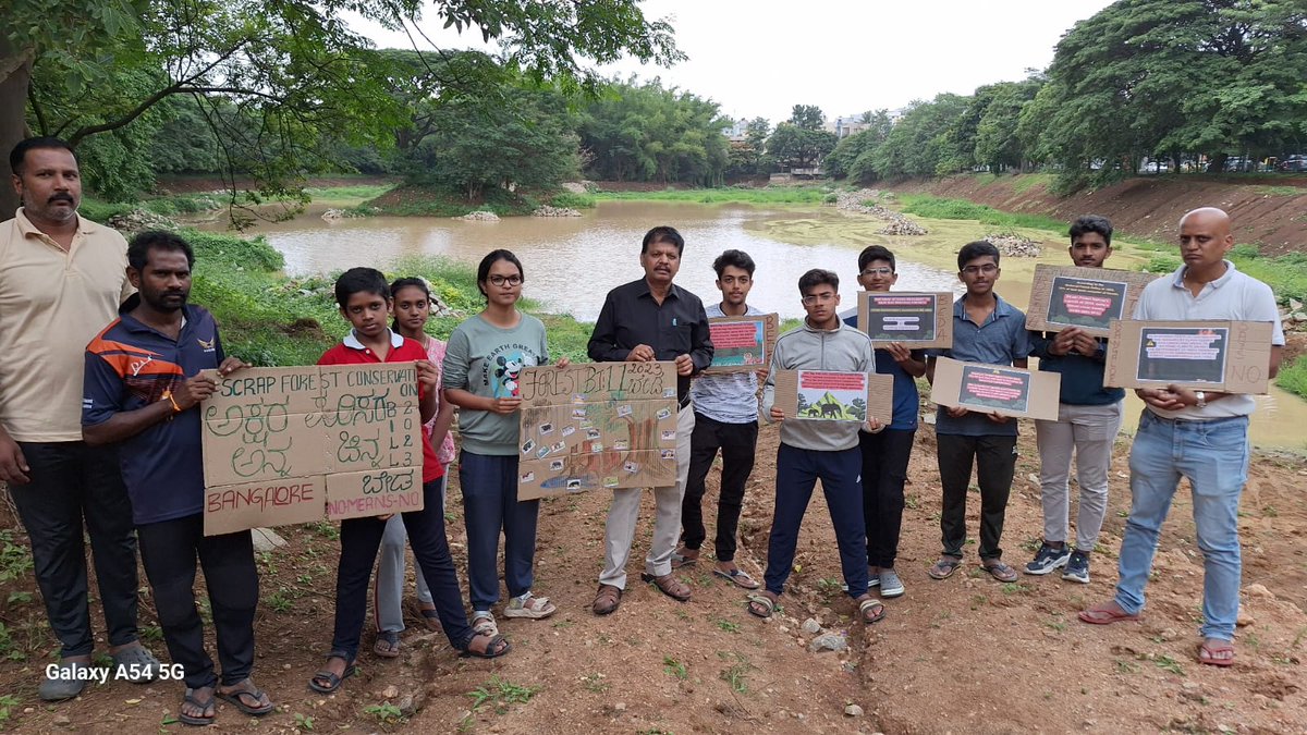"Our forests are sacred &amp; not open for mining, zoos, real estate, industries to flourish..."
this is the unified cry of rural &amp; urban citizens from Delhi &amp; different states across India as they hold demonstrations in villages &amp; cities.
#ScrapForestConservationAmendmentBill2023