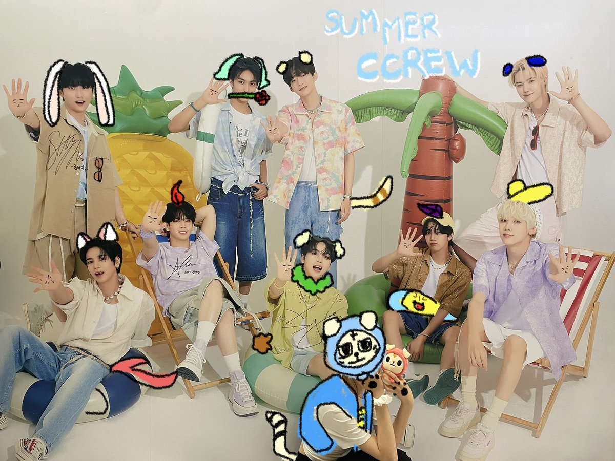 누구보다 빠르게 설레는 마음으로 기다려 3번째 순서로 들어간 크크루팝업은 졸음이 싹 달아날 정도로 귀여운 공간이였어요!
새로 입양해온 탄모랑 랑모랑 사이좋게 돌봐볼게요! 너무 행복했습니다💙

#SUMMER_CCREW
#썸머크크루_팝업스토어
#썸머크크루_여름이었다