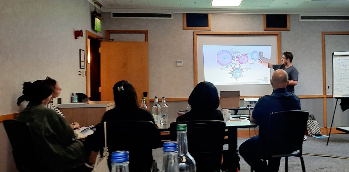 CharlotteC tweet media