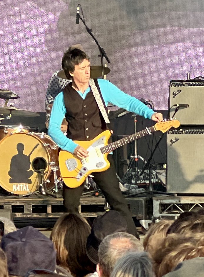 NiqStencil's tweet photo. A long thread, re. Penn Festival Friday:

Probably best to point out that I don’t really like festivals (with the exception of Towersey), or festival goers, for that matter - preferring gigs with music fans. /1
#PennFest https://t.co/hxx4eZjomJ