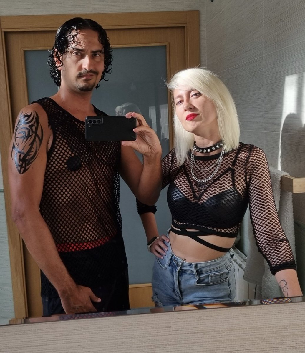 MagionDelCaos's tweet photo. Buenos días! Gracias por los cientos de mensajes de apoyo!! 😍😍😍
Os dejo un Perfecto y una máster sensuales! https://t.co/Bzsf74DepJ