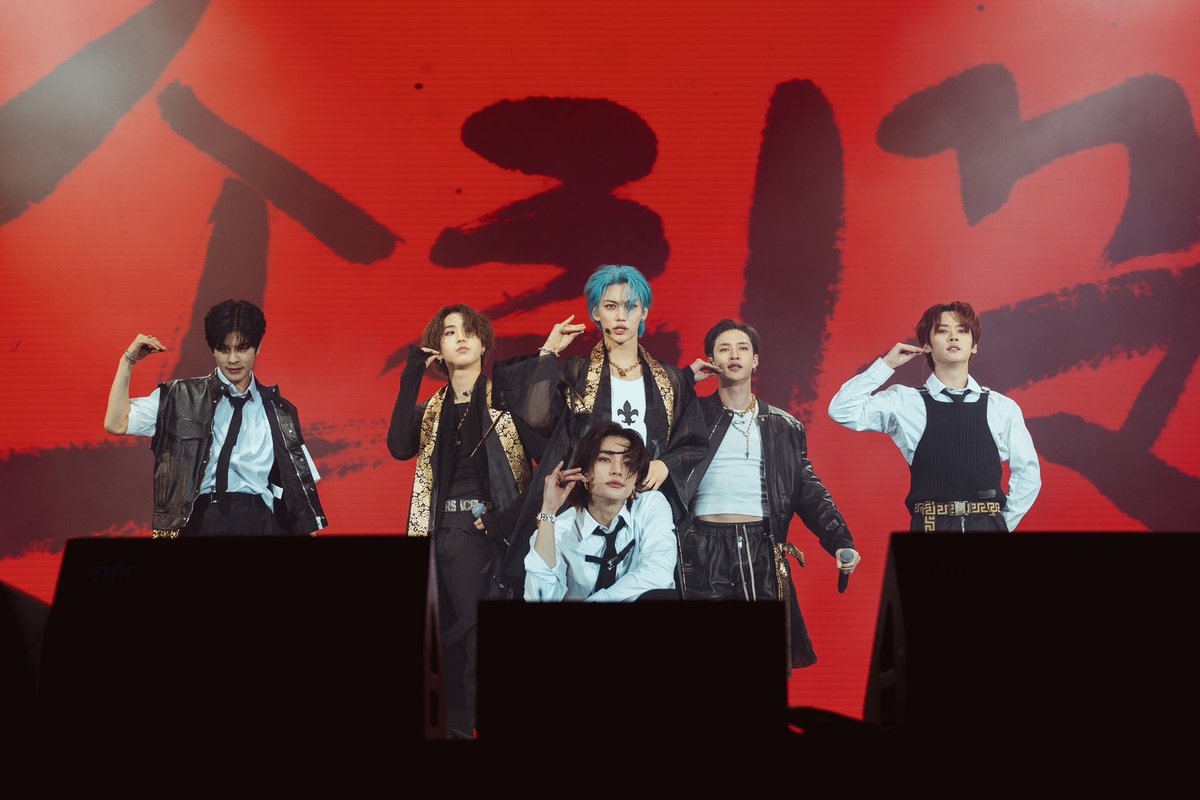 yugychan's tweet photo. Bon après avoir vue tant de monde au #SKZpalooza qu’est-ce que jype attend pour drop la future tournée européenne? https://t.co/Af0YFjSZn5