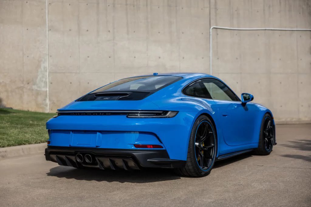 Jordan92338366's tweet photo. Voo Doo blue 992 GT3 Touring 💙 https://t.co/tHTCD7xUIV