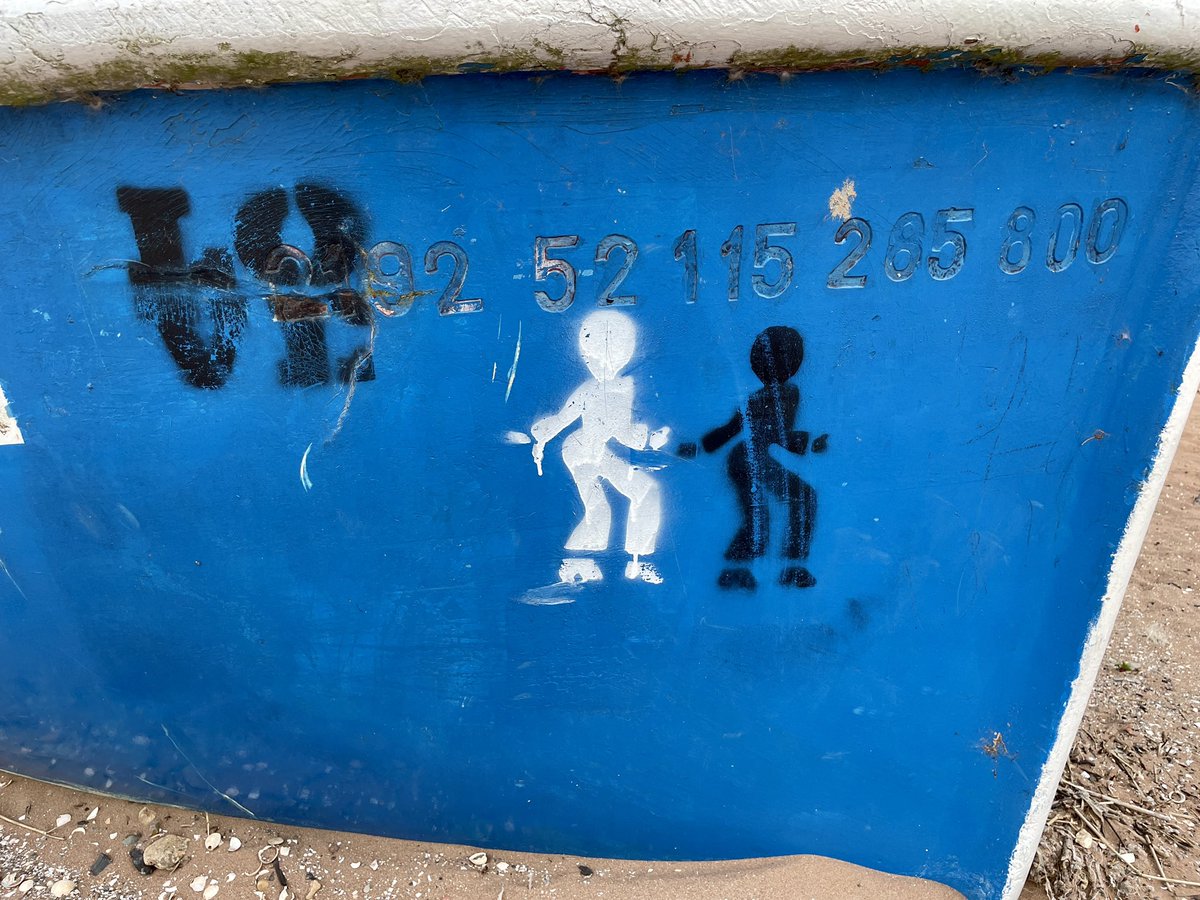 ridesnapwrite's tweet photo. Beached Boat with graffiti at Refreshment Rooms, Rock Ferry #lifeboat #rockferry #graffiti #timespan https://t.co/oA20fx4fC7