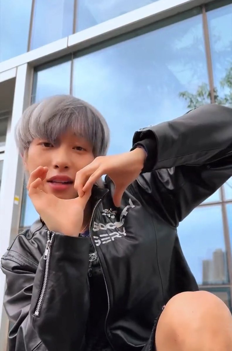 julyyfirst's tweet image. sos ออริจินอล😎 #RenjunSOSchallenge