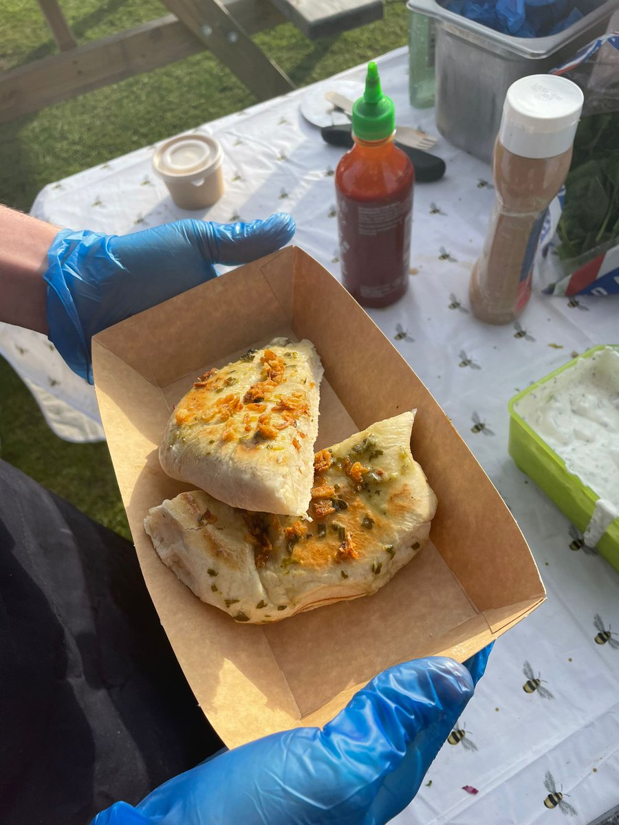 We popped up at  <a href="/BramhallCC/">Bramhall Cricket Club</a>  last night and cooked up some fresh flatbreads, fantastic community cricket club 🥙
