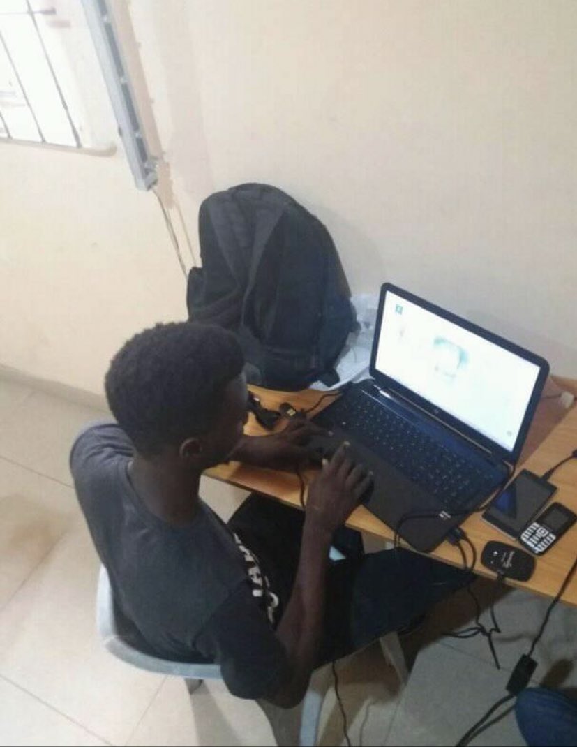 World Class UIUX Designer tweet media