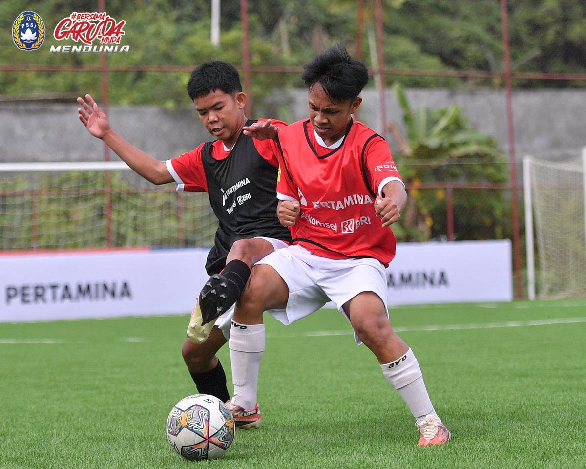 PSSI's tweet photo. Perjuangan adik-adik pada seleksi Tim U-17 Indonesia di Samarinda. 📸

#KitaGaruda #BersamaGaruda #GarudaMudaMendunia https://t.co/uhpb8Tsfsj