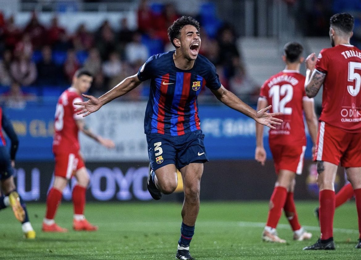 Como han informado varios compañeros, Chadi Riad jugará en el Betis. Se están puliendo los últimos detalles. Los andaluces ganan la partida a la Sampdoria, que tenía un acuerdo con el Barça de 3M por Chadi con opción de recompra los dos próximos años por 7M. @JijantesFC