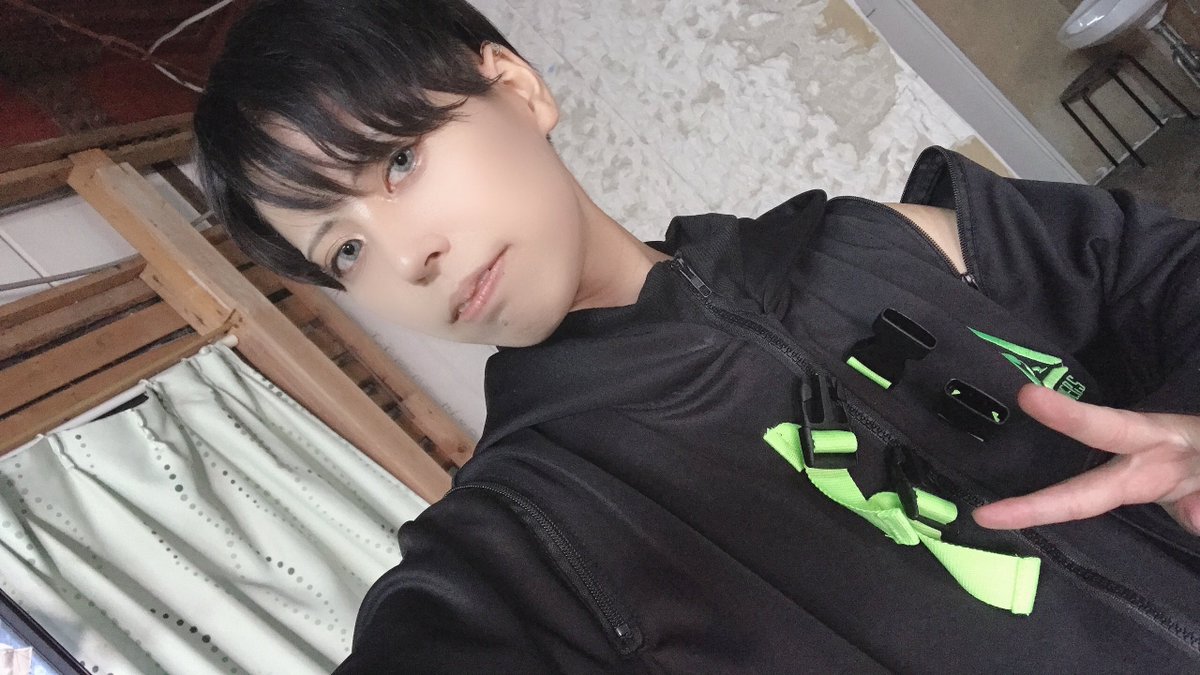 kocho_29's tweet photo. ヲタサミお疲れ様でした！！！！3、4年ぶりのソロステージめちゃくちゃ楽しかったです！！！！！！！！
沢山の人に聴いてもらえて感謝です🥰💕動画でしか聴けなかった歌声が生で聴けて感極まって泣きそうになってました()素敵なステージにお呼びしていただき、誠にありがとうございました！日本一！ https://t.co/PvMaDL5DId