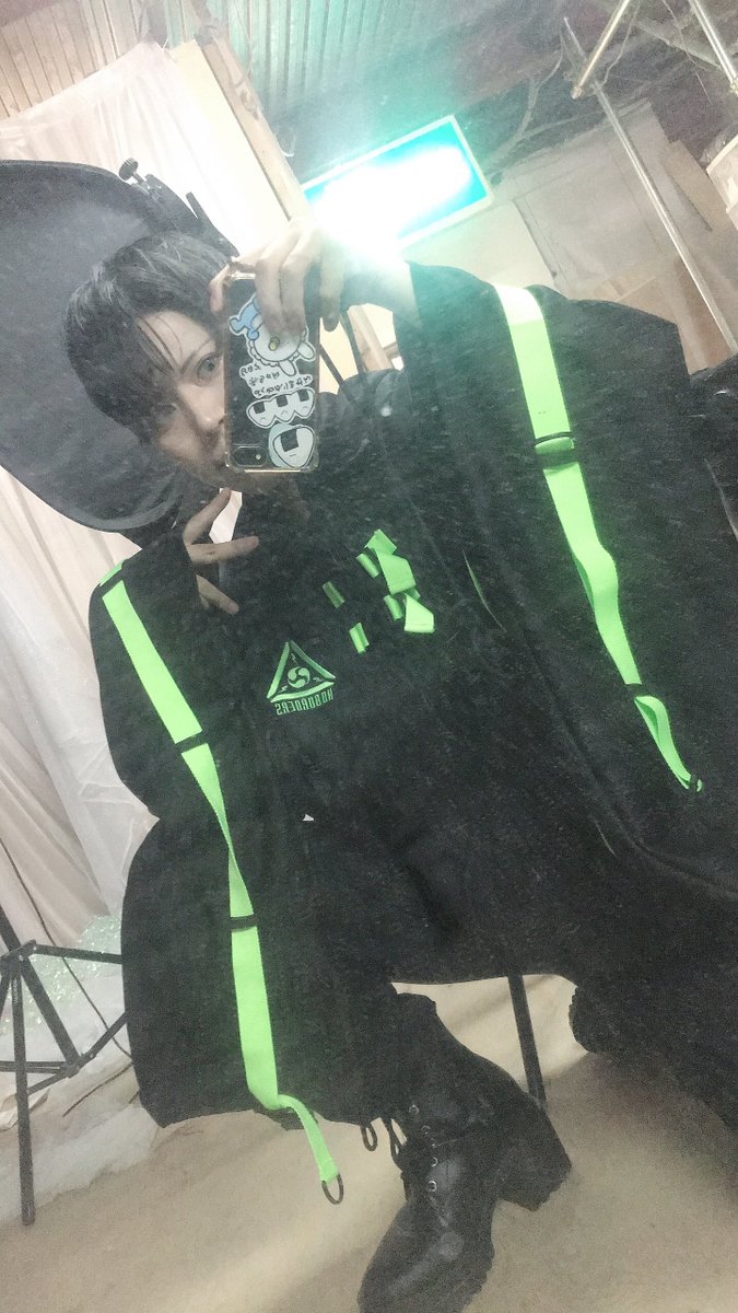 kocho_29's tweet photo. ヲタサミお疲れ様でした！！！！3、4年ぶりのソロステージめちゃくちゃ楽しかったです！！！！！！！！
沢山の人に聴いてもらえて感謝です🥰💕動画でしか聴けなかった歌声が生で聴けて感極まって泣きそうになってました()素敵なステージにお呼びしていただき、誠にありがとうございました！日本一！ https://t.co/PvMaDL5DId