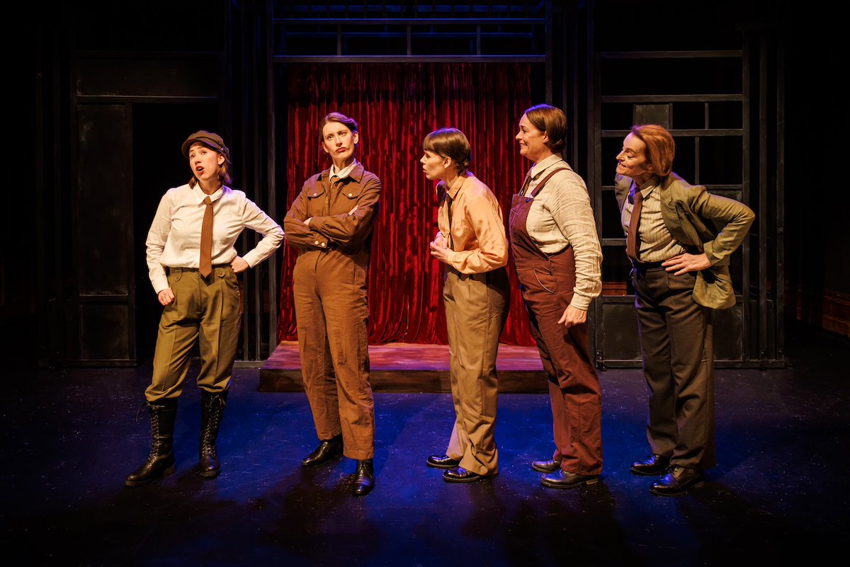 STAGE_WHISPERS's tweet photo. Garage Girls. Presented by Three Birds Theatre and The Shift Theatre. @LaMamaTheatre La Mama Courthouse. Review by Patricia Di Risio.
https://t.co/L8fmv9jkhJ https://t.co/oAoyWayt65