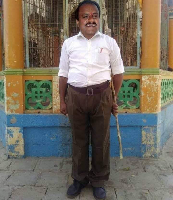 kashyapnandan_'s tweet photo. Newly joined RSS worker https://t.co/wIM3KiljTa