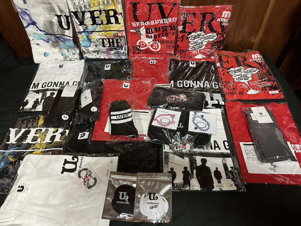 chr_0612's tweet photo. 日産スタジアムのグッズ届いた😄
今回は一緒に行く友達の分もあるから量が多い https://t.co/83MCwy7qP3