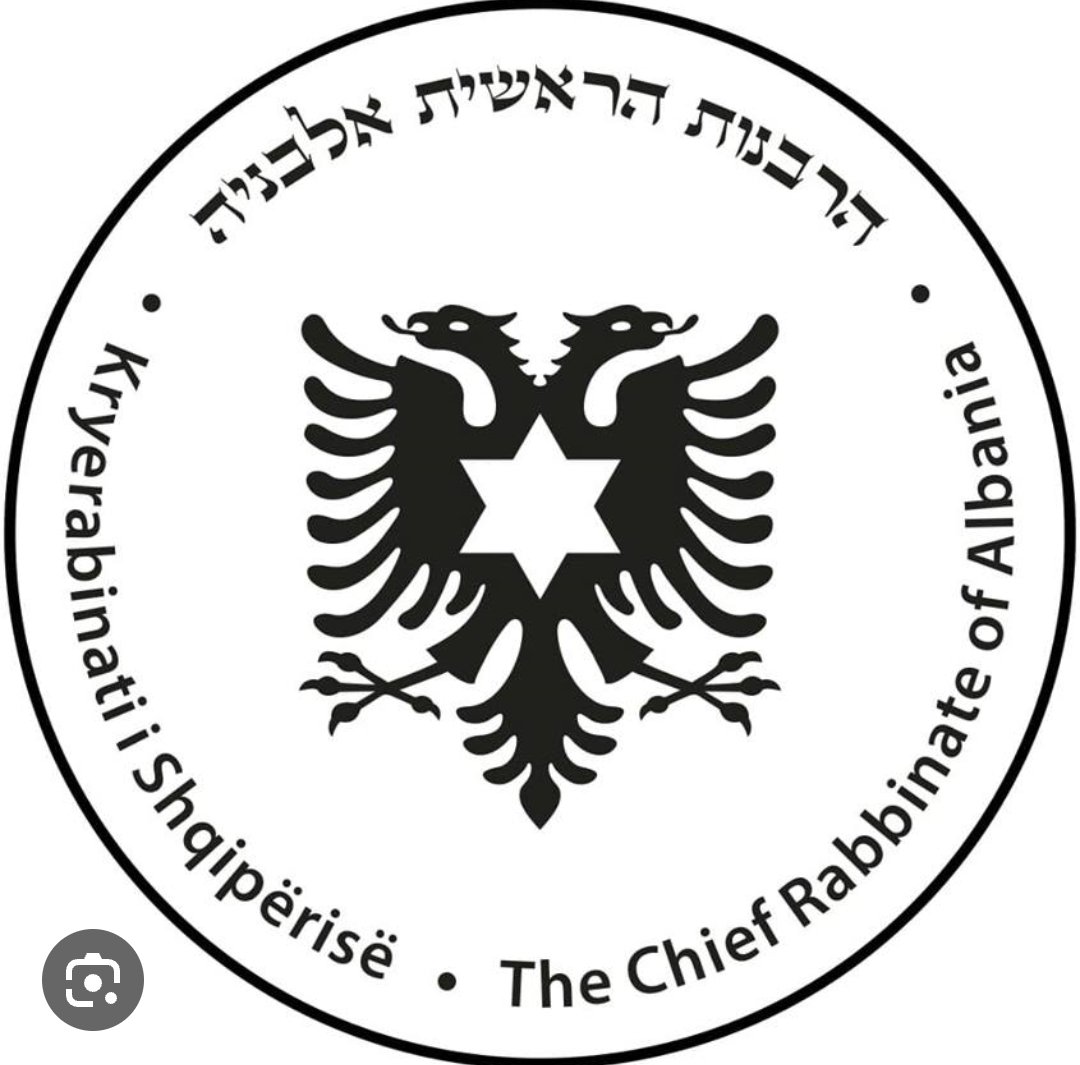 _GXarma_'s tweet photo. @Tiresios @maajuicyy For me all those who make wars for other religions are idiots, religion says to respect others.
In Albania, religious communities are not lacking in respect
🇦🇱☪️✝️☦️✡️🇦🇱 https://t.co/ypM454iCgD