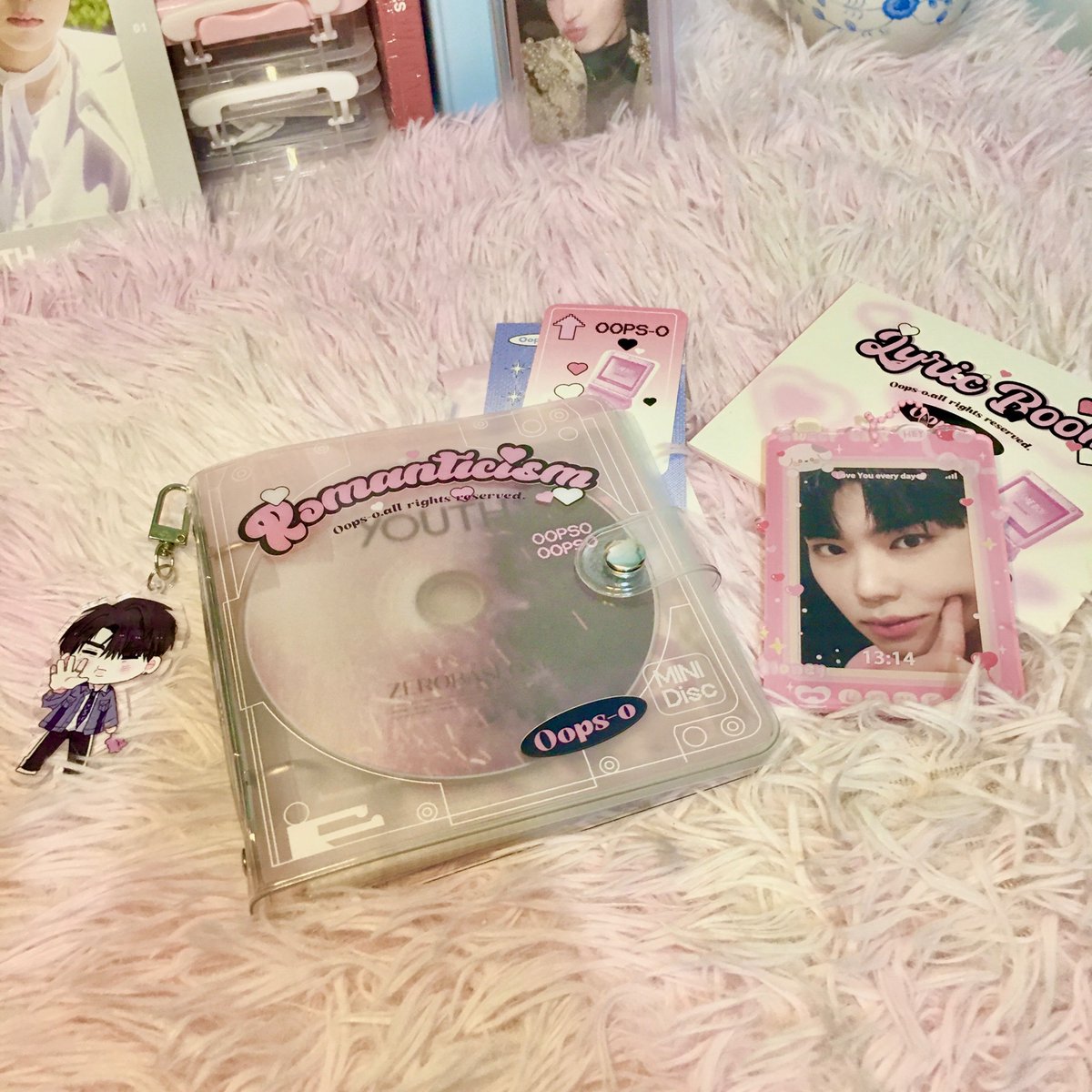 captainpgw's tweet photo. my binder for zb1! 💘 https://t.co/YGXBNlpnvt