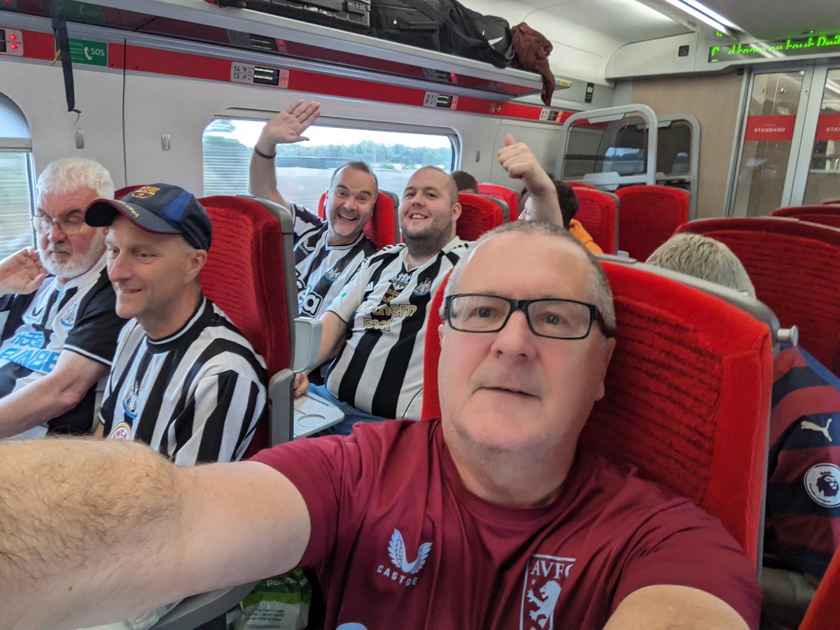 Think I got on the wrong train 🤣🤣 #utv #AstonVilla #stagdo