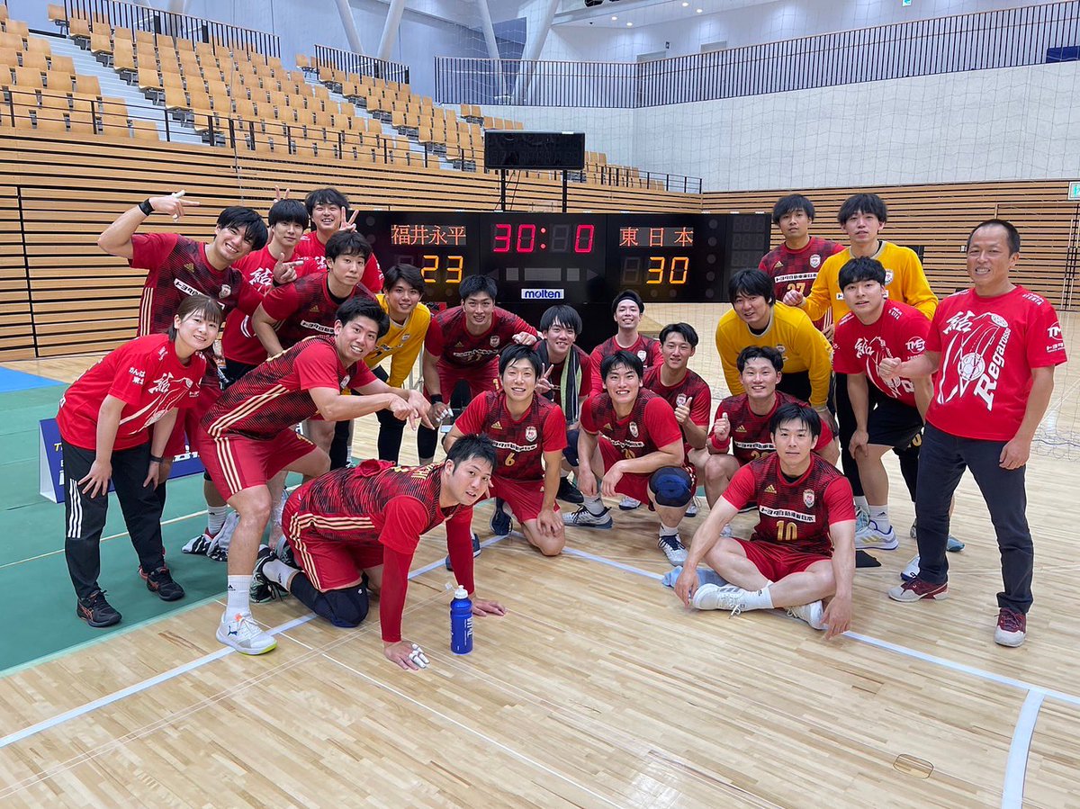 TMEJ_HAND1's tweet photo. ・
vs #福井永平寺ブルーサンダー
30対23  WIN
・
得点
玉井　8点
中川　5点
山田(隼)  3点　
堤　3点
浅川　3点
山田(暁)  3点
佐藤　2点
藤原　2点
立花　1点
・
セーブ率
鈴木　39%
・
#トヨタ自動車東日本 
#レガロッソ
#REGAROSSO
#トヨタ自動車東日本レガロッソ 
#日本ハンドボールリーグ 
#jhl https://t.co/4ImJH8sXnw