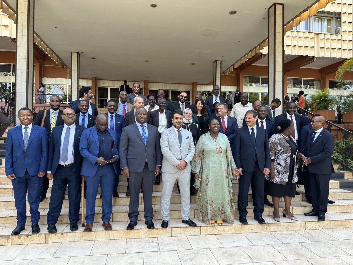 Member States have their power systems interconnected and prioritize developing interconnection lines. We therefore need to work together and make deliberate steps to achieve our long-term objective of power trade in order to make good use of our renewable energy resources.