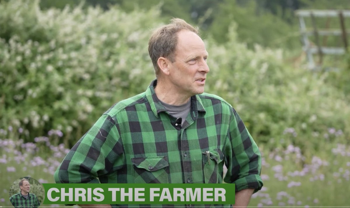 We catapulted a farmer into celebrity status. <a href="/Sidemen/">Sidemen</a> became farmers with the help of Chris youtube.com/watch?v=J6iQ7i… #sidemensundays #filmonafarm #farmexperts #weknowgreatfarmers