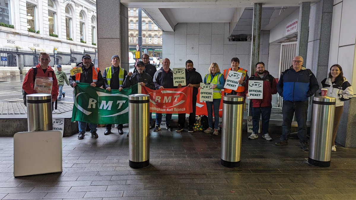 Joint WMR & AWC picket line at Birmingham New Street @RMTunion #SaveTicketOffices #supportrailworkers