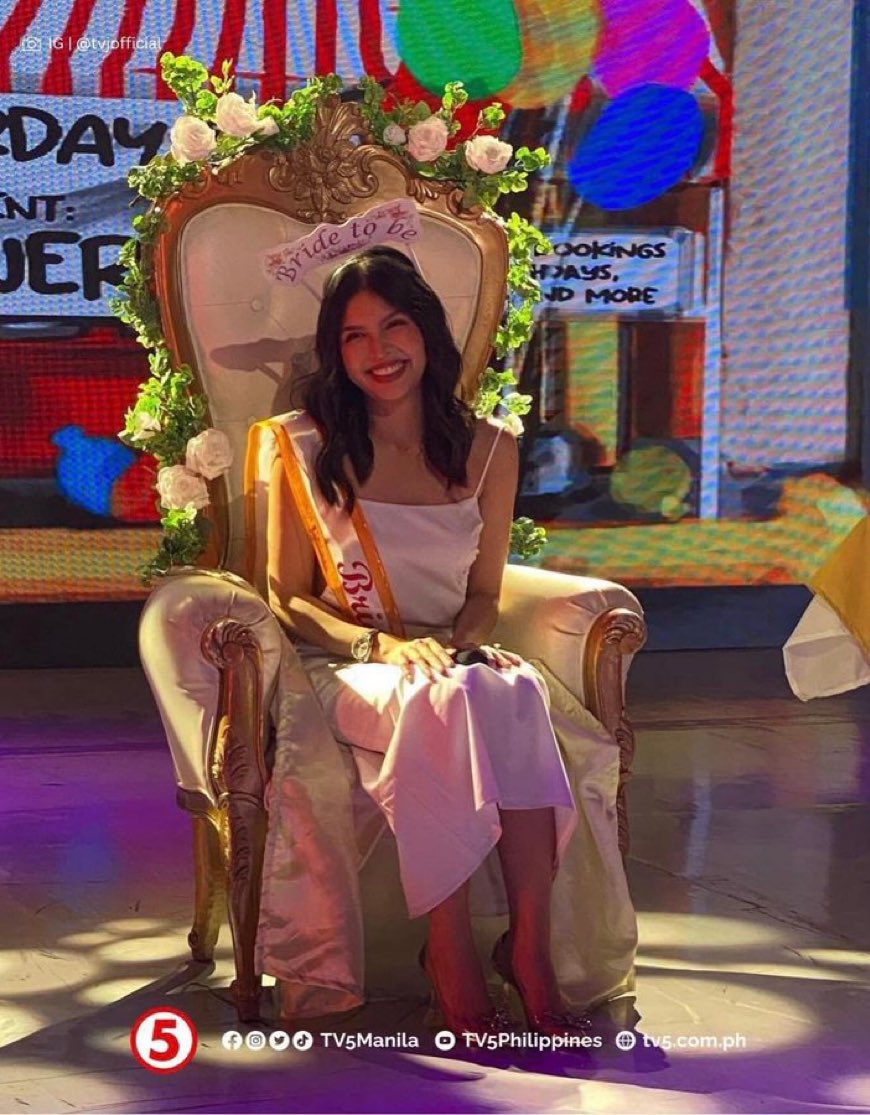 hyacinth192's tweet photo. @mainedcm  you are so beautiful bride to be, whatever,whomever wish you happiness and life full of love, i really cried because for the first time i saw you cried parang batang inapi!  not just fan here but unconditionally care for you! https://t.co/I6DYToVGdE