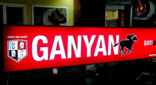 Ganyan bayileri ile Türkiye Jokey Kulübü’nün prim gerginliğinde son durum ne?
veliefendiden.com/2023/07/22/gan…