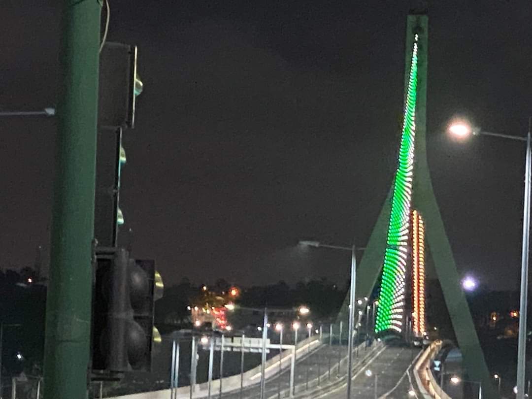 GnaheDosso's tweet photo. 🇨🇮 #CIV225/ LE PONT À AUBAN 
Grand merci au @AOuattara_PRCI https://t.co/4hsVi86WiR