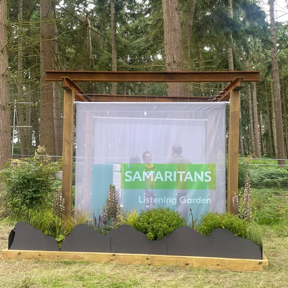 samaritans's tweet photo. Our wonderful @festivalsams are at #Latitude2023 offering emotional support all weekend. Come and find our Listening Garden in the mind, body, and zen area 💚 https://t.co/Gh9yriuK27