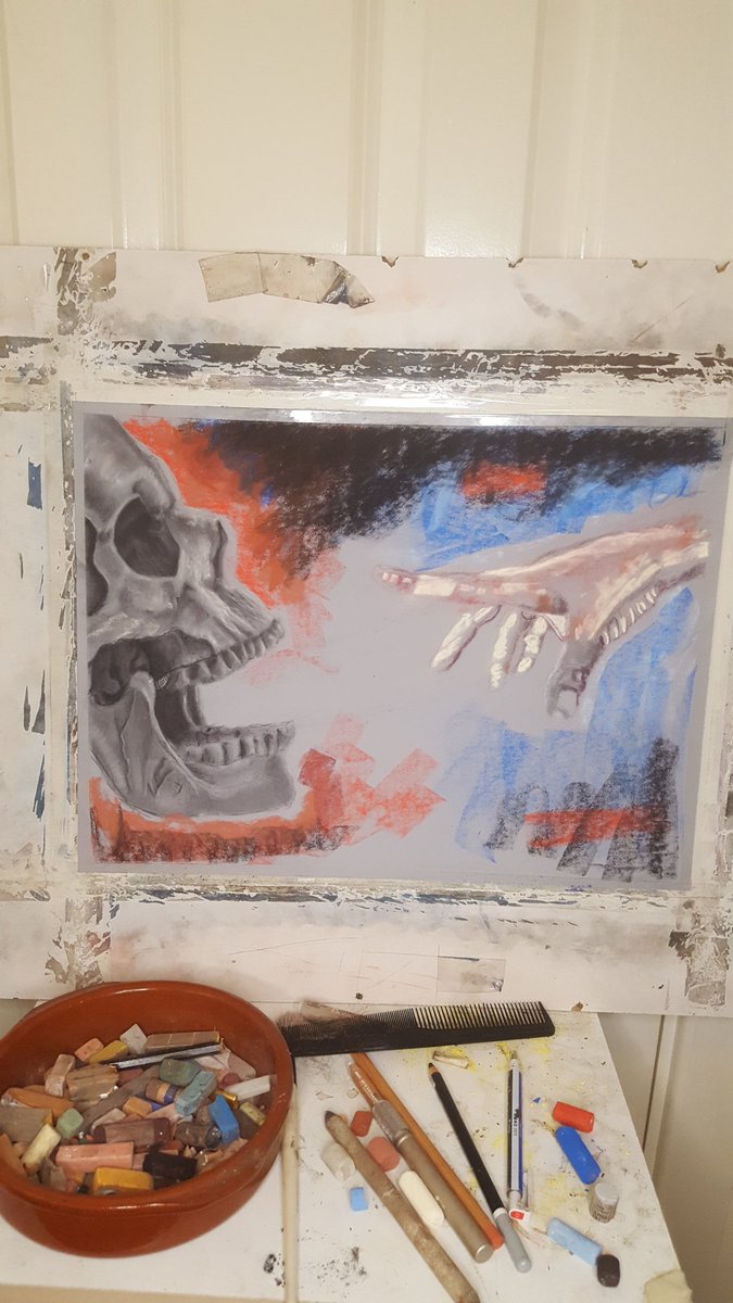 15h de taf et rien n'est fait meme pas le crane 🤣 mais bon ça vas etre un banger.  Hésiter pas a faire coucou sur insta faut vraiment faire monter le truc 🤣 instagram.com/oli.artherapy?…