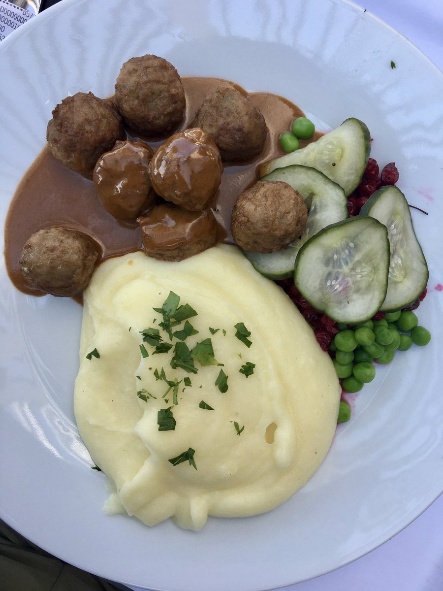 This day 5 years ago on the #BennettsBigTrip: where else for our first stop in Sweden, but the home of IKEA? The ikea museum in Älmhult, located in their very first store, was great fun - packed full of quirky displays and ultimate Ikea Hacks