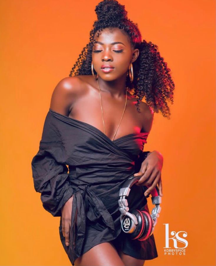 Hey fam!!! #WeekendRush is here with your faves!

<a href="/JonnyStone_/">Jonny</a> x <a href="/djnycegh/">Nyce dj</a> 
Tune in!🔥