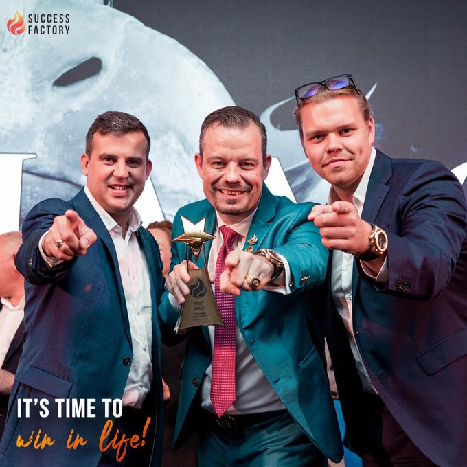 MARSAD_NASB's tweet photo. Investors victim of #Success_Factory (#Dagcoin & #TheViewVR) worldwide: you can file a complaint against SF to the Dutch consumer protection organization (@AutoriteitCM) at: https://t.co/KoiHuT0YhM
Submit your complaint, your will receive an email, click the confirmation link. https://t.co/ASw7nDXf6N