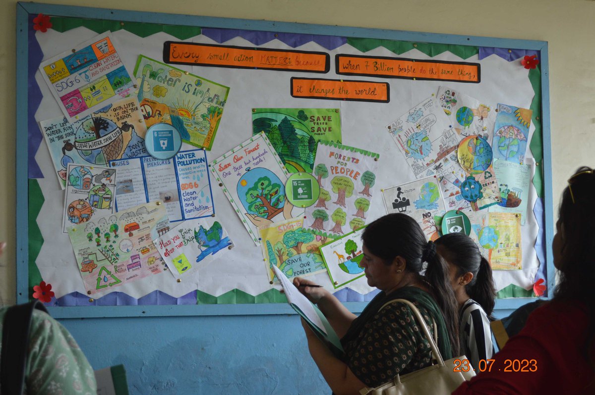 NeeruShahani's tweet photo. Bulletin board display competition for Classes VI- XII was a resounding success &amp; reflection  of   school's theme of "inclusivity". Involvement of Parents as judges further strengthened the school - parent partnership.  @Ahlconpublic1 @MamthaSays @aarathik007 https://t.co/aR7aHeA4kg