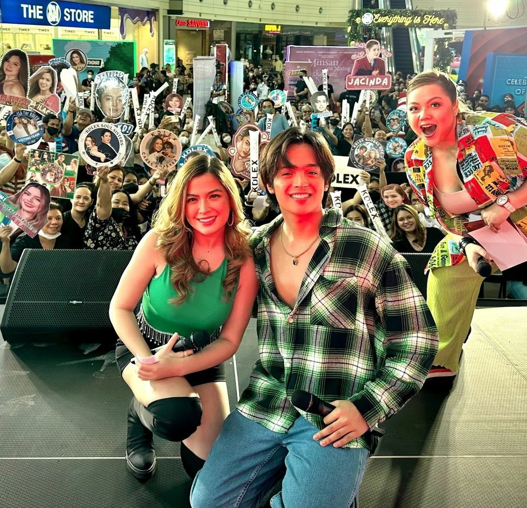kaydstrda's tweet photo. thank you sm novaliches, onto the next leg of their PPP grand fans day in vista mall, taguig! 

KDLEX OnPPP GrandFansDay
#PiraPirasongParaiso
#KDLex #KDEstrada https://t.co/9rlKpgqrI1