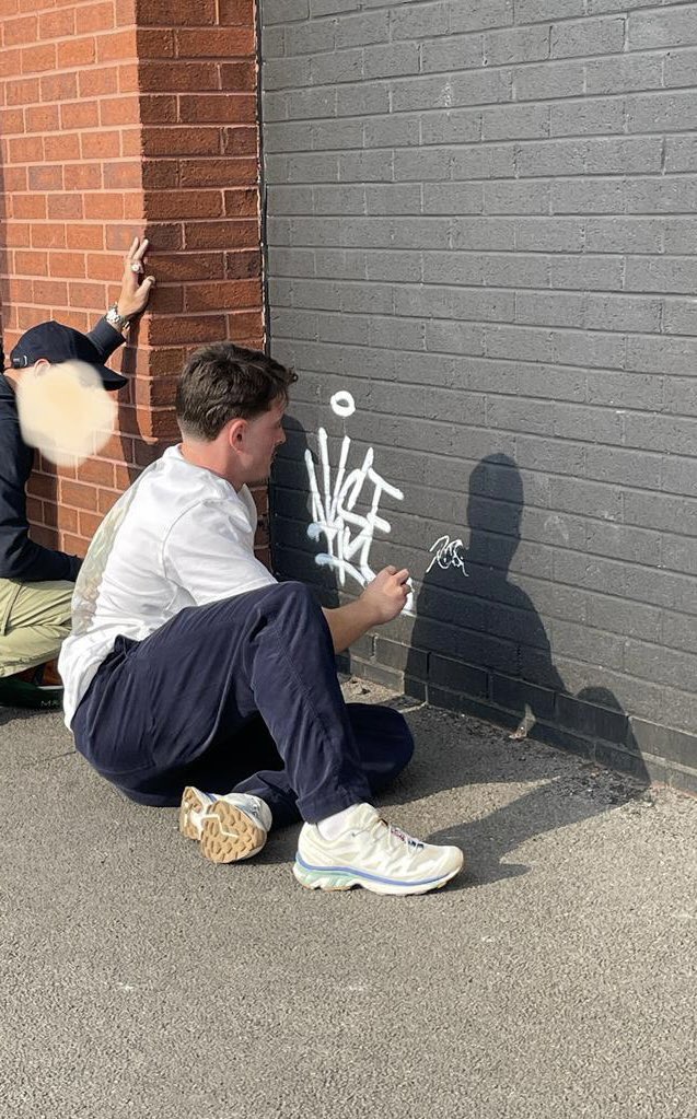 St_Johns_RC's tweet photo. We got the opportunity to unveil the superb @Akse_P19 mural of @raffiquirke at the @stjohnsrcpta picnic in the park. Thank you for giving our community something so unique and inspiring. @broughtonparkfc @EnglandRugby https://t.co/WkqMxe5WCb