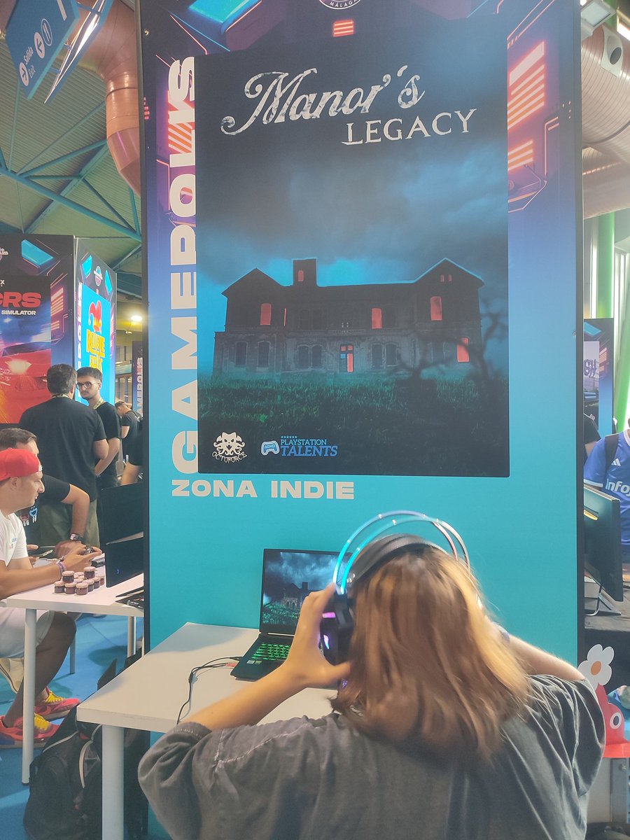 Red 🎮 🏆🦦 tweet media