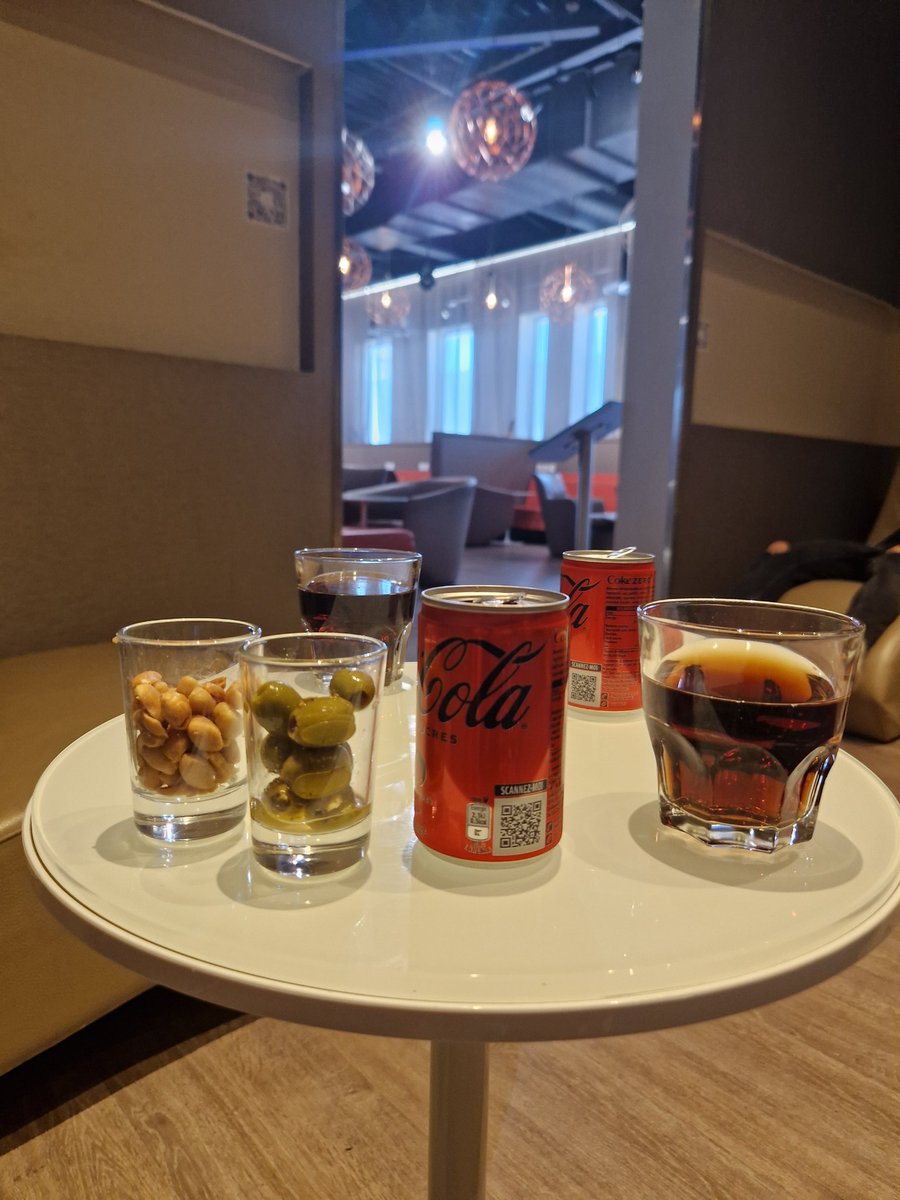 Wheretoexplore2's tweet photo. @O2 thank you for your priority lounge passes- due to being delayed both outbound and return on our trip we have had less stressful airport experience.  Great perk! https://t.co/tY6sqWAvan