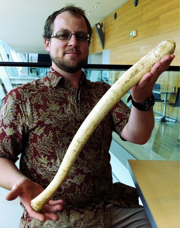 speshkov's tweet image. Прочитал, что полемический приём, когда к оппоненту угрожают применить силу, называется Argumentum ad baculum