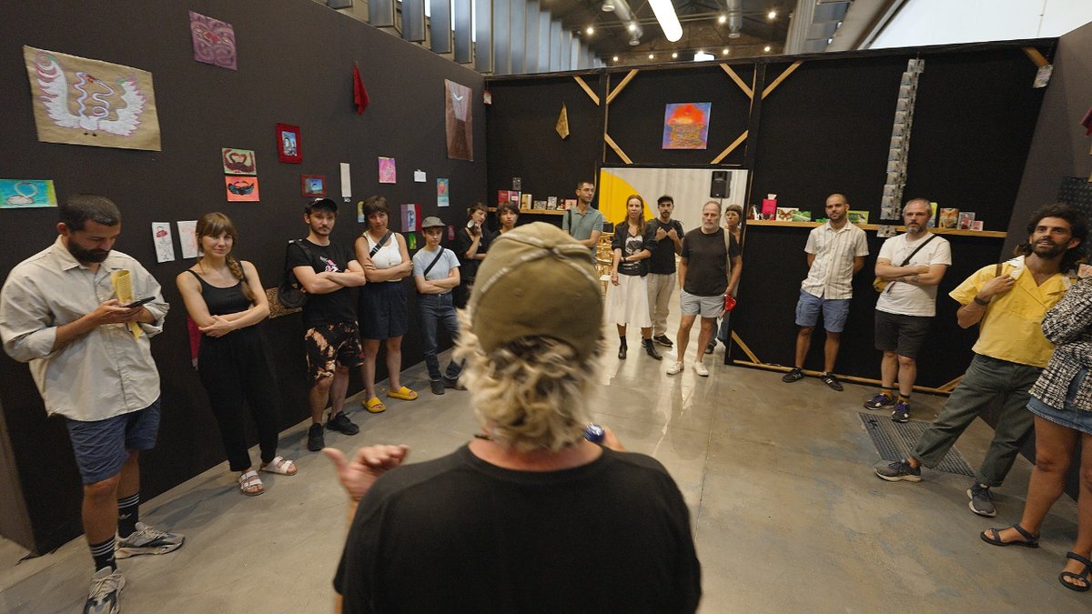 mataderomadrid's tweet photo. 👏En junio el #Centroresidenciasartísticas celebró en #MataderoMadrid la #SemanaPuertasAbiertas, con presentaciones de artistas residentes del nuevo #ProgramaDeMovilidad y junto a #ArtWorks , #DAAD Artists-in-Berlin Program, #DosMares y @MeetFactory.
📷https://t.co/brynmRSrwG https://t.co/UkoS3bhhFl