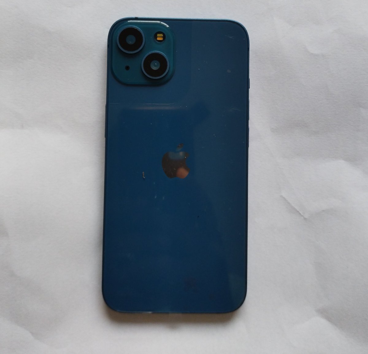 ApoorvOnRocks's tweet photo. @AmazonHelp @AmitAgarwal
NO HELP NO SUPPORT NO RETURN FROM Amazon

Ordered iPhone and Received FAKE Product.

Clearly visible to Amazon but still Amazon not doing anything. We have shared images instantly when I find product received is FAKE https://t.co/5Hj0ObUzet
