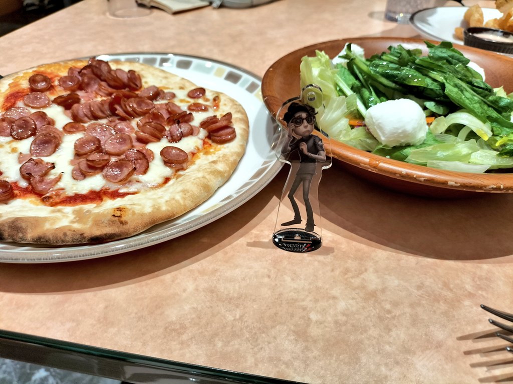 やっとこれたね、うんじくゆ‥‥💞

ここがネ、サイゼリヤだYO‥‥‥💞