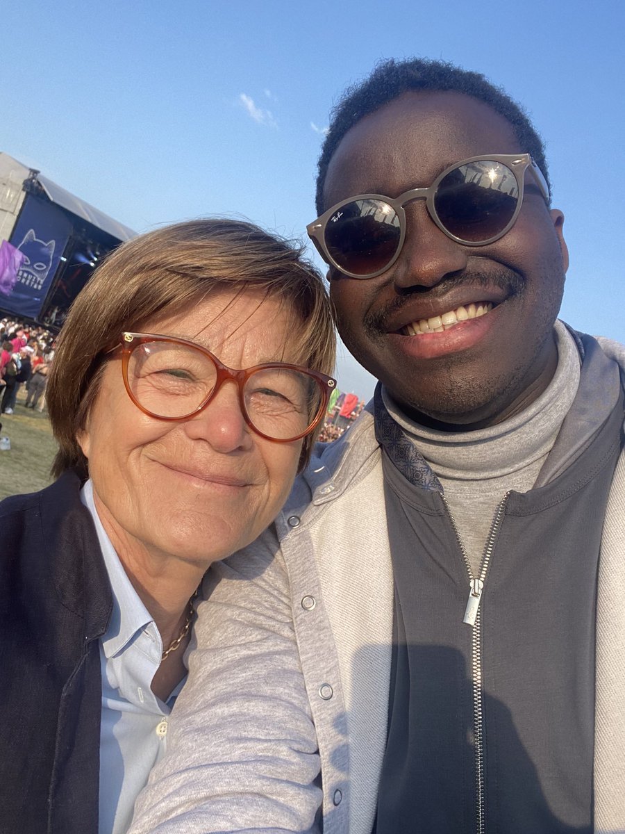 BaptisteMenard's tweet photo. 🎼✅ #Festival des #NuitsSecretes hier soir à #AulnoyeAymeries , un super moment en bonne compagnie. Toujours un plaisir de revoir mon ami @HugoGrges ☺️ cc @martine_filleul @Benoit_Courtin https://t.co/whkpFtGeCG