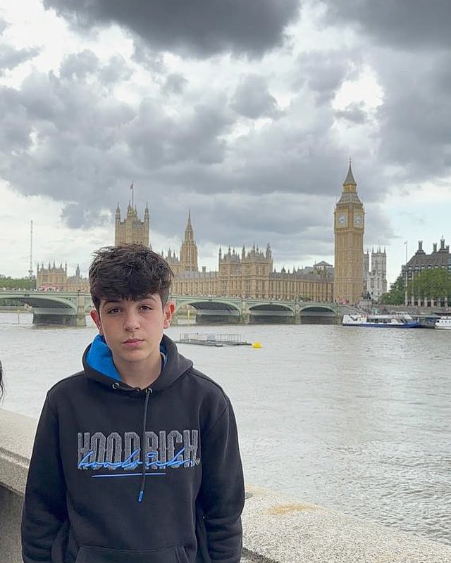 🍋⛱️ ¿Verano en Londres? ¡Es un clásico! 🎡

Iñigo ha elegido este verano el programa del colegio <a href="/tasisengland/">TASIS England</a> donde ha disfrutado un montón además de hacer algo de turismo por la capital británica, of course!! ¡Qué pena que las semanas pasen tan rápido! 🍋🇬🇧🍋🇬🇧🍋🇬🇧🍋🇬🇧