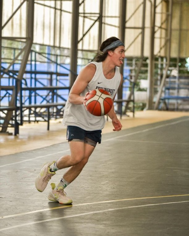 Basketball player

RURU MADRID